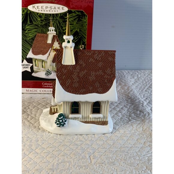 Hallmark Colonial Church Magic light candlelight church with box - New - Picture 3 of 10